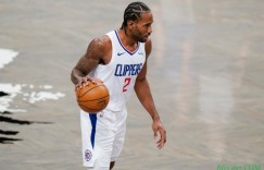 【大发扑克】三节打卡下班！莱昂纳德首节14分&全场17投10中砍下28分9篮板