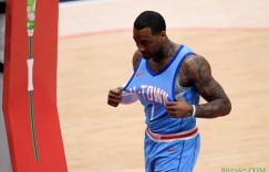 【大发扑克】手感冰凉 沃尔12投2中仅得9分8助攻