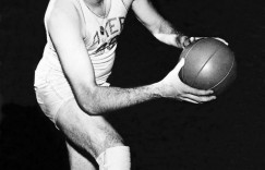 【大发扑克】沃尔特-弗雷泽：麦肯应成为NBA新Logo候选