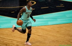 【大发扑克】后程发力！罗齐尔下半场独揽19分5篮板 全场27分领跑全队