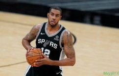 【大发扑克】跟队记者：热火是多支正和马刺商讨阿德交易的球队之一