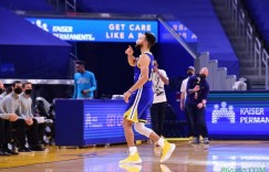 【大发扑克】库里谈尾椎骨伤势：并不期待疼痛会很快消失 会适应带伤作战