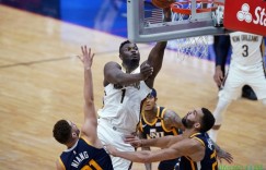 【大发扑克】三点开花力克爵士！锡安&英格拉姆&鲍尔三人同砍20+