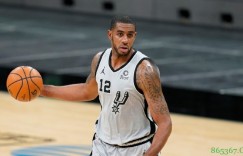 【大发扑克】Shams：阿尔德里奇将与篮网签下一份一年的老将底薪合同