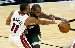 【大发扑克】Shams：多支有竞争力的球队对布拉德利表达了兴趣