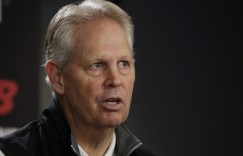 【大发扑克】真挚的祝福！祝绿军名宿丹尼-安吉62岁生日快乐