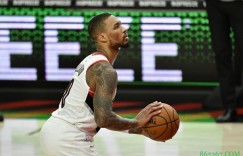 【大发扑克】利拉德：2月17日后一直带伤作战 现在膝盖有些肿胀