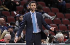 【大发扑克】博雷戈：球员在场上很拼命 劳埃德-皮尔斯是优秀的教练与社区领袖