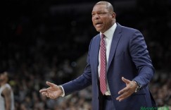 【大发扑克】里弗斯谈霍华德被驱逐：是自私的行为 老将不应该犯如此错误