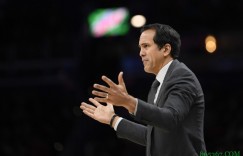 【大发扑克】斯波：老将在季后赛中非常重要 希罗最近一直受到伤病困扰