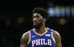 【大发扑克】恩比德生涯9次40+15 超越巴克利成队史近41年来首人