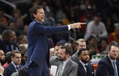 【大发扑克】斯奈德：博格达诺维奇已经找到比赛节奏 今晚各方面表现都很出色