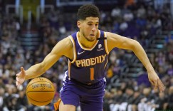 【大发扑克】4年前的今天：布克对阵凯尔特人狂轰70分 创现役球员得分纪录