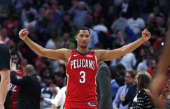 【大发扑克】鹈鹕官方祝约什-哈特26岁生日快乐