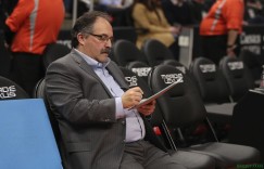 【大发扑克】大范：球队在第三节太过散漫 很荣幸有小托马斯在队