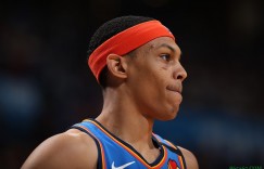 【大发扑克】贝兹利：我防守威少效果不算糟 但自己本该做更多的贡献