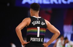 【大发扑克】小迈克尔-波特今日三分12投1中 掘金队史首人