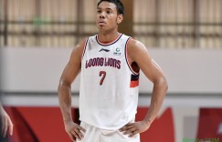 【大发扑克】关键先生！祝铭震第二个加时独得全队17分中的9分 助队取胜