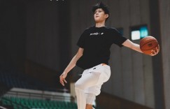 【大发扑克】Shams：曾凡博不去冈萨加 计划加入NBA发展联盟点燃队