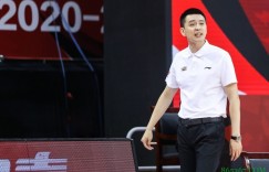 【大发扑克】杨鸣：不太满意年轻球员的斗志 每个人要珍惜上场时间