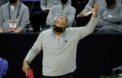 【大发扑克】里弗斯：不担心西蒙斯的得分 保罗-里德还是会打四号位