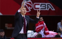 【大发扑克】郭士强：祝铭震作为大学生球员 第一年CBA比较困难但他融入很快