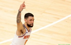 【大发扑克】官方：掘金十天合同签下小里弗斯