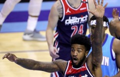 【大发扑克】奇才将裁掉杰罗姆-罗宾逊 预计用10天短合同签回乔丹-贝尔