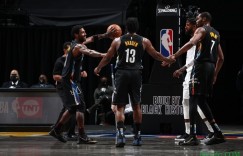 【大发扑克】总冠军赔率：篮网伤病满营但仍位列第一 湖人爵士分列二三