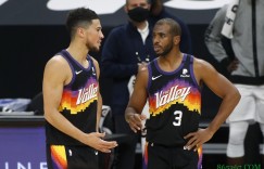 【大发扑克】状态不佳！布克&保罗合计28投9中仅得21分