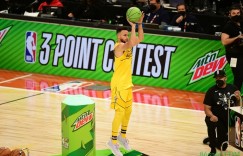 【大发扑克】多还准！赛季场均出手7.5+三分且命中率45%+ 史上仅库里一人
