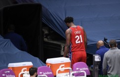 【大发扑克】76人背靠背对阵灰熊 恩比德因膝盖康复不会出战