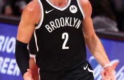 【大发扑克】格里芬本赛季21次造进攻犯规联盟第1 篮网生涯10次全队最高