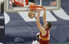 【大发扑克】祖上不富裕！约基奇成掘金队史首位单赛季多次获得月最佳的球员