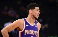 【大发扑克】布克第三节7投6中独揽14分 三节战罢已砍下36分