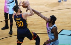 【大发扑克】惜败！库里空抡36分11板 最后时刻连续追分为时已晚