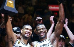 【大发扑克】生涯前60场拿到700分330板 马刺队史仅罗宾逊、邓肯、凯尔登3人