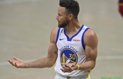 【大发扑克】乔科之后！库里成第三位单月砍4次40+的33岁或更老球员