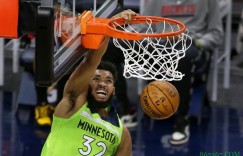 【大发扑克】森林狼记者：唐斯在接受采访时直接扔掉了数据统计