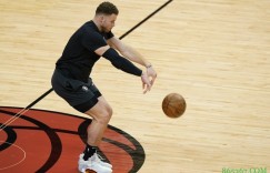 【大发扑克】格里芬赛季至今19次造进攻犯规成功 与哈雷尔&洛瑞并列联盟第一