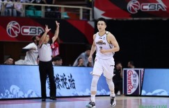 【大发扑克】最稳的男人！赵继伟三分7中5全场砍下21分4板3助