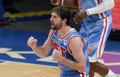 【大发扑克】神射就位！乔-哈里斯本赛季已投进186记三分 排名队史第三