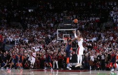 【大发扑克】赛斯谈被雄鹿横扫：我曾在开拓者被雷霆横扫 但我们季后赛赢了