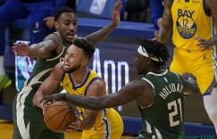 【大发扑克】霍勒迪：库里就是外星人 我对他犯规了他不看筐半场三分都差点进