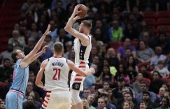 【大发扑克】贝尔坦斯场均7.5次三分出手仍嫌少？布鲁克斯：想让他出手15次