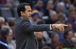 【大发扑克】斯波：勇士肯定会想念克莱 但可以说他们也在同样想念一哥