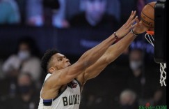 【大发扑克】SI评全球最强健运动员：字母哥第1 詹姆斯第3 C罗第6 巴特勒第19