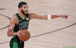 【大发扑克】凯尔特人32分逆转战胜马刺 创NBA过去20年第二大逆转取胜分差