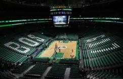 【大发扑克】凯尔特人上半场失79分创1963年以来的纪录 主场响起一片嘘声