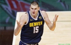 【大发扑克】小加谈防守约基奇：我就是尽力给他对抗 用我的臂展和力量限制他